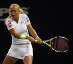 For første gang siden oktober har Caroline Wozniacki tabt i sin første kamp i en turnering. 