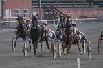 Heavenly Game og Axel Jacobsen afviser storfavoritten Classic Grand Cru med Steen Juul i Charlottenlund. 