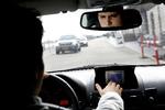 Rejsefører. De nye GPS'er kan mere end bare vise vej - de kan også hjælpe med sightseeing. Politikens motorredaktør, Allan Graubæk, har testet tre styk. 