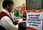 De seneste halve år en Italiens Superenalotto-pulje bare vokset og vokset, og i aften spilles der om den største lottopræmie nogensinde i  Europa. 