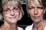 Forbrugerredaktør Anette Claudi (tv.) og kulturredaktør Anita Bay Bundegaard træder ind i Politikens bladledelse. 