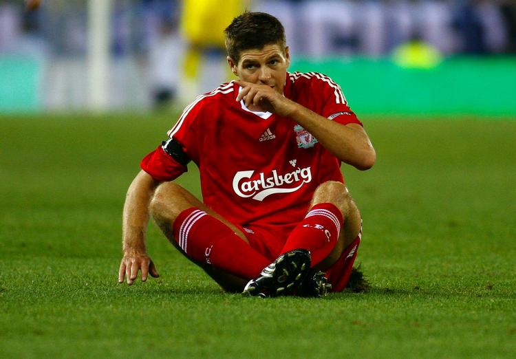 Steven Gerrard må opgive at spille venskabskamp mod Holland på grund af en skade i lysken. 