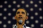 Under et borgermøde i Belgrade kritiserede Barack Obama forsikringsbranchen, som, han mener, har taget USA som gidsel. 