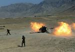 Afghansk militær gennemfører en artilleriøvelse nær Kabul. 