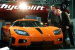 Koenigsegg, der fremstiller dyre sportsvogne som denne orange sag, har købt Saab. 