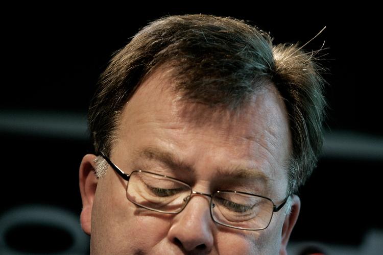 Ifølge Claus Hjort Frederiksen betyder den økonomiske krise , at alle Arbejdsmarkedskommissionens forslag om at reducere dagpengeperioden og forringe efterlønnen ikke er aktuelle på nuværende tidspunkt. Arkivfoto. 