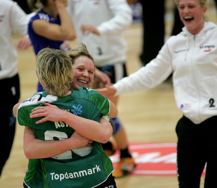 Viborg-spillerne har sportsligt haft masser at juble over de seneste år. Men en fremtidig lønnedgang vil nok dæmpe begejstringen. Arkivfoto. 