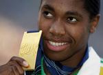Sydafrikas Caster Semenya fandt smilet frem på podiet, men egentlig ville hun slet ikke derop efter påstande om, at hun slet ikke er en kvinde. Arkivfoto. 
