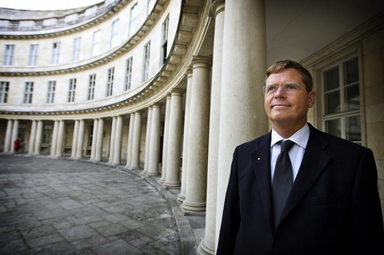 Det er slut med gratis kaffe i 7-eleven. Politidirektør Johan Reimann minder betjentene om, at de skal betale selv. Arkivfoto 