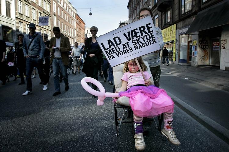 En af de foregående demonstrationer vendt mod bandekrigen på Nørrebro. Arkivfoto. 