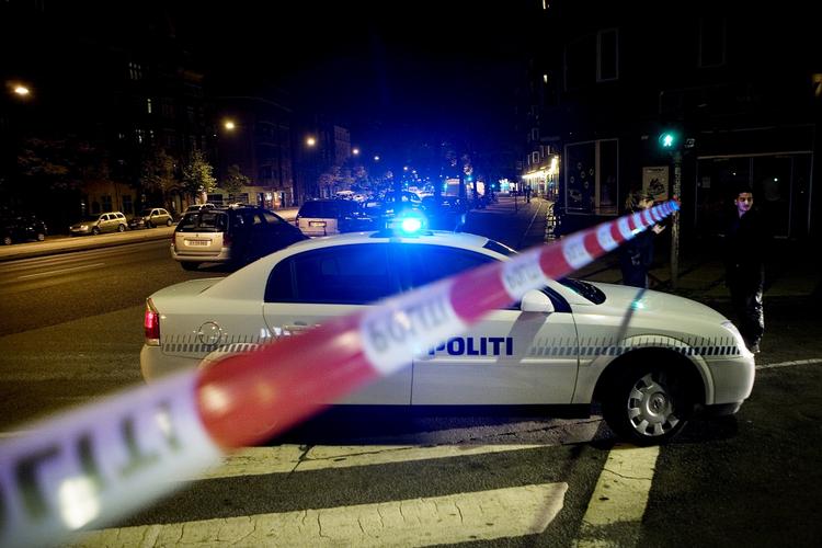 I fremtiden er det muligt at udstede et forbud mod at opholde sig på et særligt område, hvis en ung mand for eksempel bliver taget for noget, der relaterer sig til bander. 