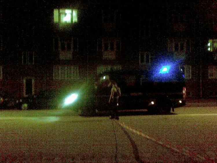 Politiet afspærrede hurtigt et stort område om Fakta-butikken i Vanløse. 