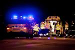 Trods bandeopgøret kan der ikke spores nogen stigning i antallet af behandlede skud og knivoverfald. Her foto fra dengang gerningsmænd skød fire personer på café Våren på Backersvej på Amager. En mand blev dræbt. Arkivfoto 