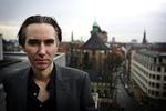At identificere forfatterne, Alexandra Coelho Ahndoril og Alexander Ahndorilb (se billedet), bag synonymet Lars Kepler har over længere tid optaget den svenske bogverden. 
