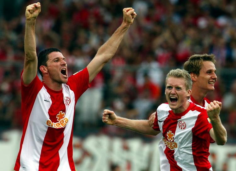 Oprykkerne fra Mainz overraskede og slog Bayern München med 2-1 i weekenden. Mainz havde danske Bo Svensson på holdet. 