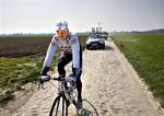 Lars Bak kørte ind i en hund med 60 km/timen, men er klar til at køre i Holland og Belgien. 