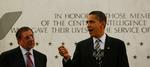 Barack Obama sammen med CIA's direktør Leon Panetta. (Arkivfoto) 