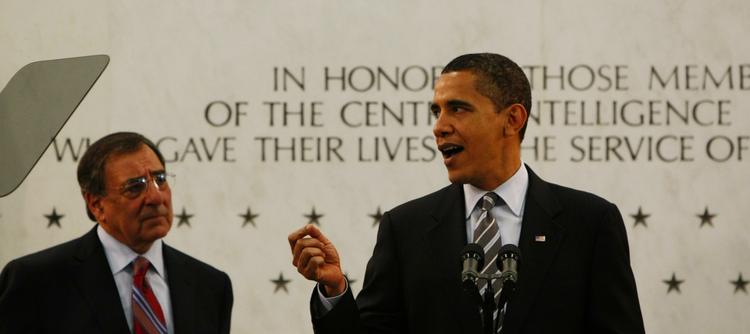 Barack Obama sammen med CIA's direktør Leon Panetta. (Arkivfoto) 