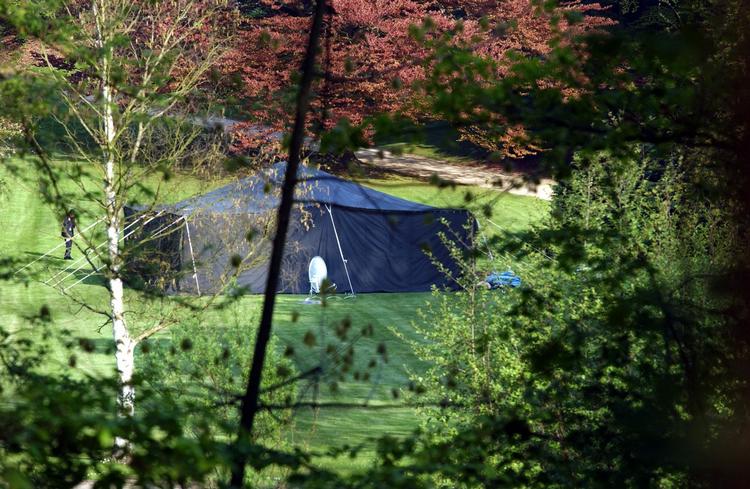Gaddafi medbringer ofte sit telt, når han er på besøg uden for Libyen. Her han  han slået lejr i en park i Bruxelles. Arkivfoto 