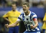 Et af de ømme punkter i landsholdets opstilling er endnu en gang blevet svækket. Venstrebacken Chris Sørensen melder afbud til kampen mod Portugal. Arkivfoto. 