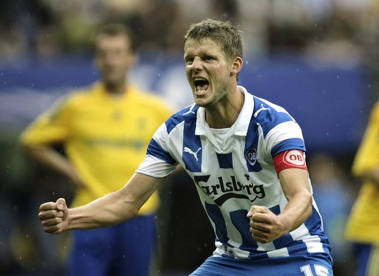 Et af de ømme punkter i landsholdets opstilling er endnu en gang blevet svækket. Venstrebacken Chris Sørensen melder afbud til kampen mod Portugal. Arkivfoto. 