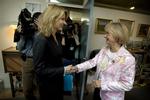 Helle Thorning-Schmidt og Pia Kjærsgaard får opbakning til at fortsætte ad samme vej. 