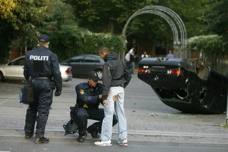 Københavns Politi afviser, at personer med indvandrerbaggrund bliver visiteret oftere end etnisk danskere. 