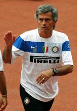 Inters træner Jose Mourinho er igen kommet ud i en mediestorm i Italien. Denne gang på grund af udtalelser om en spillers manglende energi under ramadan. Nu omformulerer portugiseren sine udtalelser. Arkivfoto. 