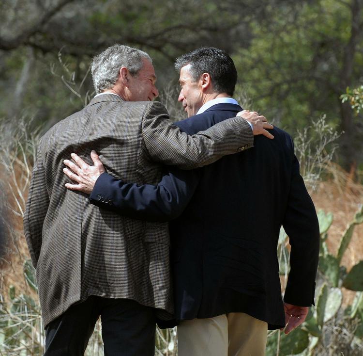 Anders Fogh Rasmussen besøgte George W. Bush for sidste gang som statsminister i februar sidste år på præsidentens ranch i Texas. (Arkivfoto) 
