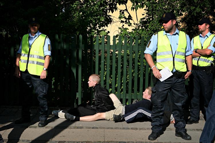 Inden opgøret i Parken gik i gang blev fire fans anholdt. Efter kampen måtte endnu flere en tur i håndjern. 