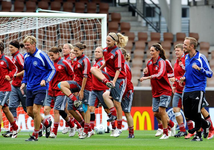 De danske 'fyraftensproffer' er afhængig af andre holds resultater, hvis kvartfinalen skal i hus.  Foto: Anders Kjærbye/ kvindelandsholdet.dk 