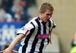 Albrechtsen i kamp for West Bromwich. - Arkivfoto: AP 