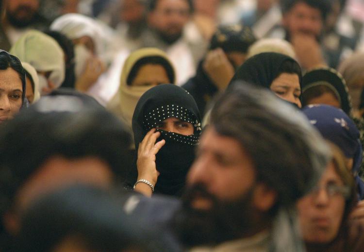 Mange kvinder har holdt sig fra at stemme til valget i Afghanistan tidligere på måneden. 