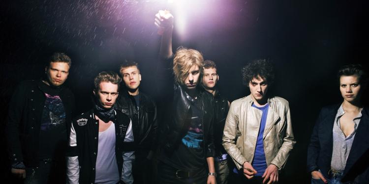 Behagesyge. På 'Enter Metropolis' er Dúné næsten lidt for sikre, men måske kan bandet modnes til en størrelse med et mere subtilt udviklingspotentiale.  PR-foto 