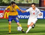 Der var ingen hjælp at hente fra Sverige, der ikke magtede at slå England med to mål. Foto: Matthias Schrader/AP 