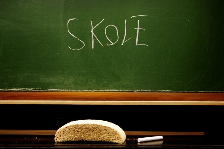 Hver tiende lærer i Kolding Kommune skal fyres efter et fund af et kæmpehul i Koldings pengekasse. 