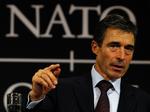 Anders Fogh Rasmussen på sit første månedlige pressemøde, hvor journalister kan spørge ind til hvad som helst. Selv fokuserede han blandt andet på det ineffektive samarbejde mellem Nato og EU. 
