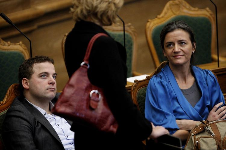 De radikales næstformand, Morten Østergaard (tv.) mener, det er komisk, at Socialdemokraterne og SF ikke vil forhandle om deres fælles skatteudspil, når det samtidig giver et milliardhul i statskassen. 