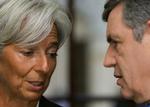 Frankrigs finansminister Christine Lagarde og den britiske premierminister Gordon Brown er uenige om, hvordan man skal dæmme op for bankverdenes enorme bonusordninger. 