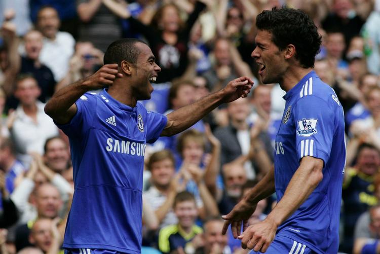 Ashley Cole og Michael Ballack får muligvis alligevel nye holdkammerater til januar. Arkivfoto. 