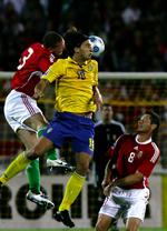 Zlatan Ibrahimovic var på pletten i det 94. minut. I 2005 sænkede han også Ungarn med en sen scoring. 