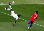 Denne akrobatiske afslutning af Sulley Muntari gav ikke mål mod Tjekkiet, men ghaneseren scorede både i VM-kampen i 2006 og i dag mod Sudan. 