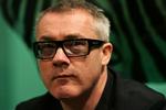 Damien Hirst (billedet) stoppede for nylig en udstilling med collager, som grafittikunstneren Cartrain havde lavet, fordi Hirst berømte diamantkranium indgik. Nu har Cartrain hævnet sig. Arkivfoto. 