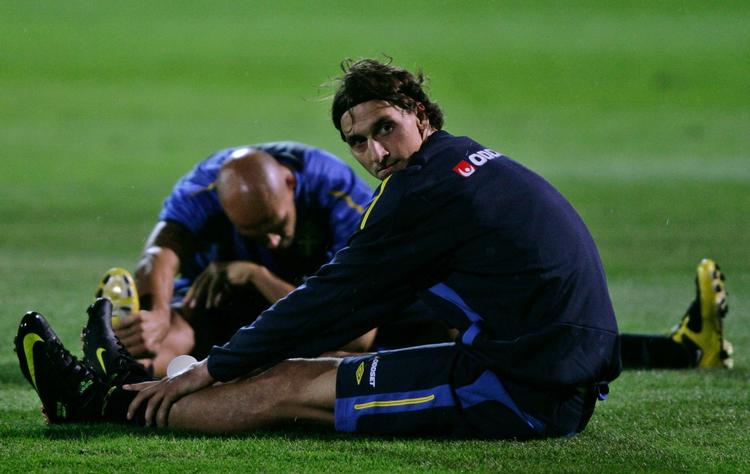 Sveriges største fodboldstjerne, Zlatan Ibrahimovic, sår tvivl om sin landsholdsfremtid. Arkivfoto. 