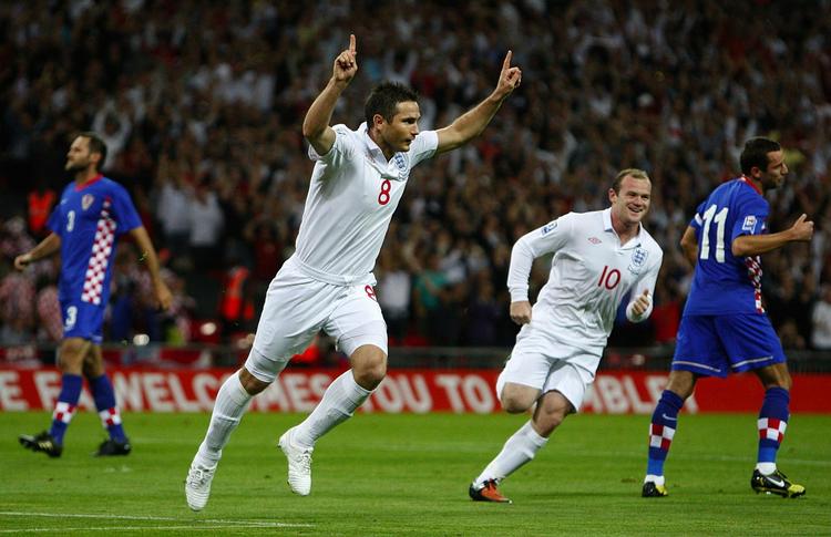 Frank Lampard var i topform under opgøret mod kroaterne, der ikke havde en chance mod England. 