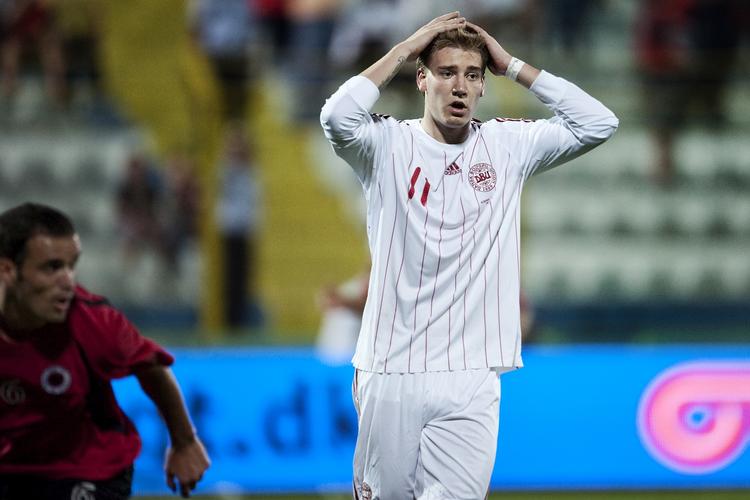 Med begge Danmarks mål i den forløbne uges 1-1-kampe mod Portugal og Albanien har Nicklas Bendtner sørget for to matchbolde i Parken. 