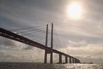 Øresundsforbindelses højbro er med sit 490 meter lange frie spænd verdens længste skråstagsbro for både motorvej og jernbane, skriver forbindelsen på sin hjemmeside. (Arkivfoto) 