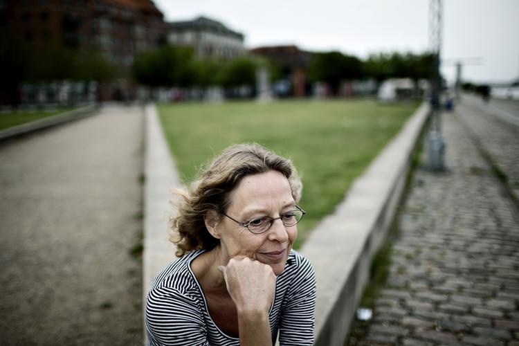 Lissi Rolandsen elsker Islands Brygge, men har svært ved at bo der i de fire sommermåneder med masser af støj. 