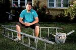 30-årige Uffe Eghave fra Hvalsø ved Roskilde måtte låne penge af sit fagforbund, da hans arbejdsgiver gik konkurs. Lønmodtagernes Garantifond kunne nemlig ikke betale til tiden. 