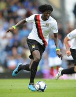 Manchester Citys nyindkøbte Emmanuel Adebayor kom på måltavlen i sin nye klub. 